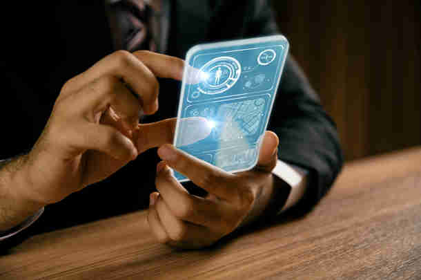 How to get public and private organizations to work together successfully on the development of the hyperloop How to get public and private organizations to work together successfully on the development of the hyperloop